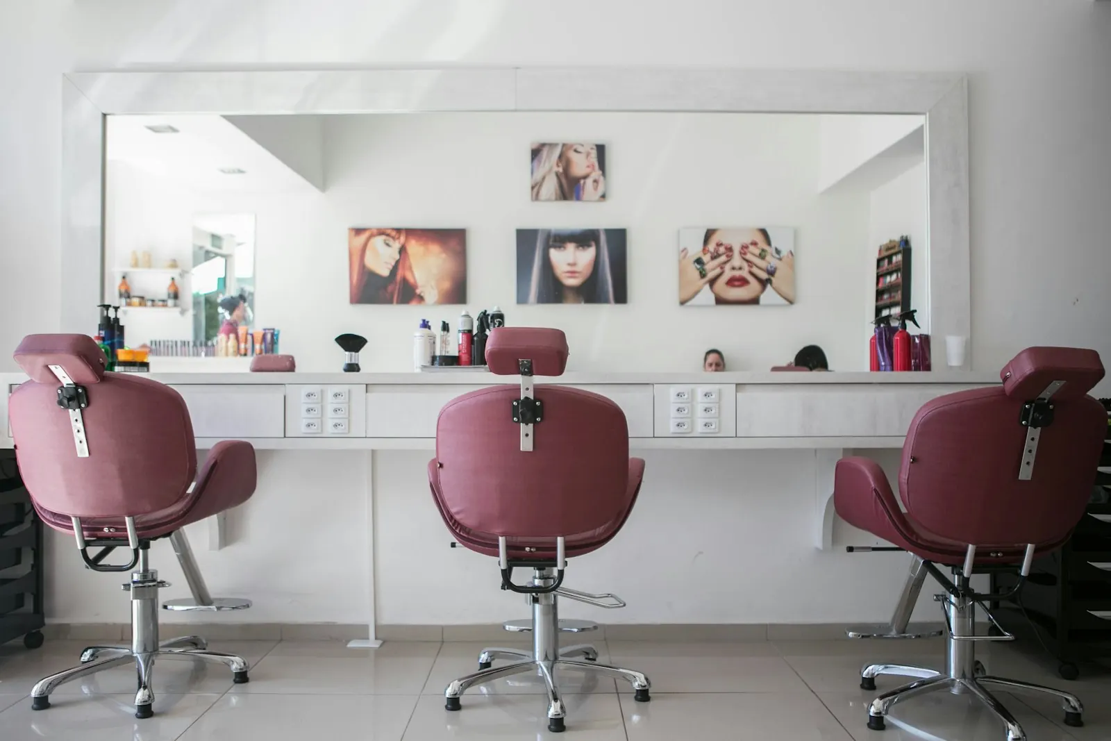 Spiegelplätze im Salon